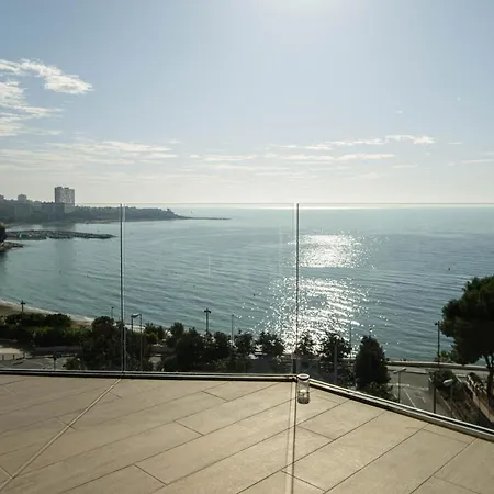 Modern Sea Front Reef