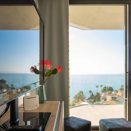 Modern Sea Front Reef Alicante