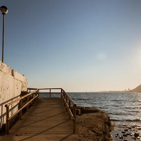 Apartment Modern Sea Front Reef